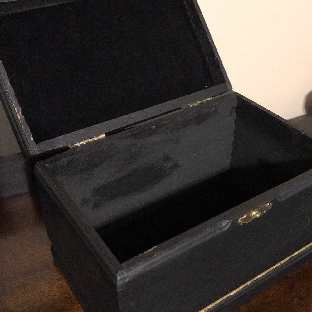 Hand painted Jewelry Box - Picture 7 of 11